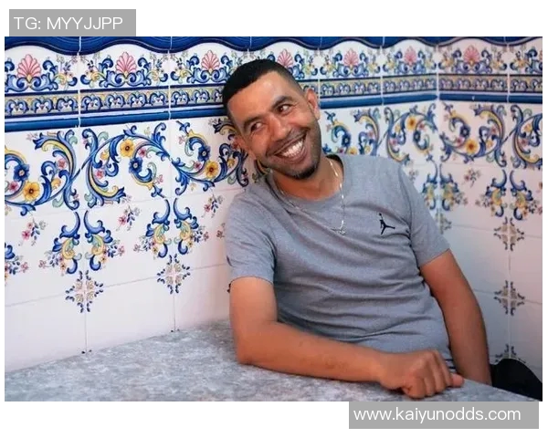 亚马尔父亲自述年轻时艰辛生活为家庭努力捡纸皮卖钱的故事