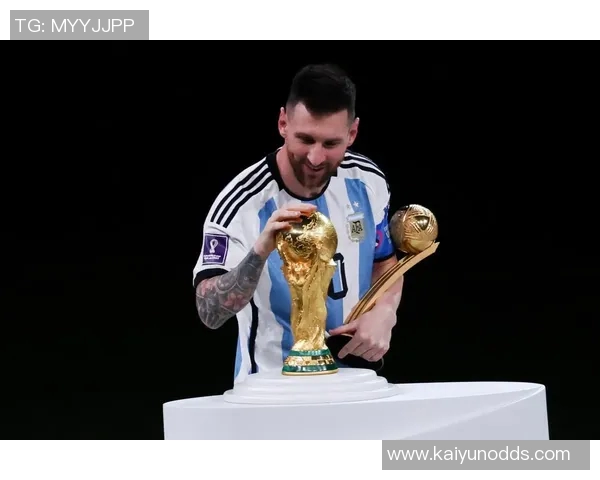 2025美洲足球先生揭晓阿拉斯凯塔荣膺梅西仅获14得票排名第二 2025美洲足球先生揭晓阿拉斯凯塔荣膺梅西仅获14得票排名第二