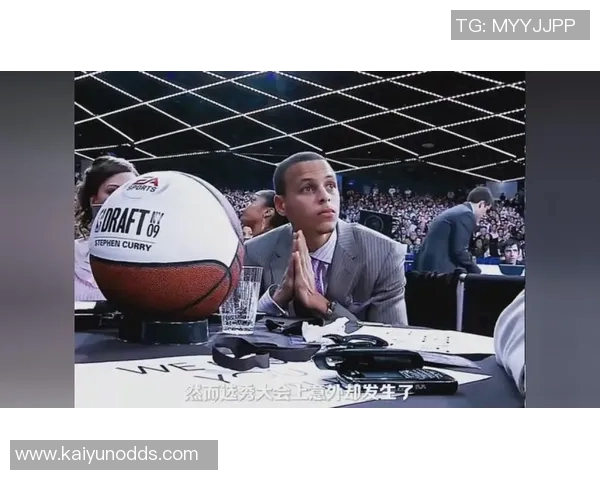 库里赛前训练穿TMac3s向麦迪致敬展现传奇球员的风范