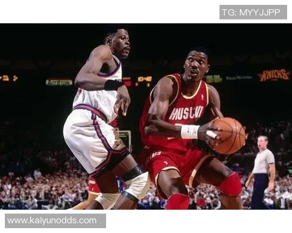 斯波称赞德鲁史密斯具备顶尖预判能力和出色抢断技巧