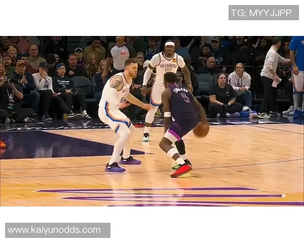 爱德华兹揭秘麦丹比赛时激情四溢的防守表现与平日高冷形象的反差